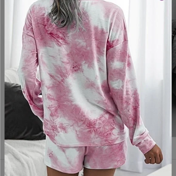 Pink Tie-Dye Long-Sleeve Top &
Pocket Shorts - Picture 5 of 5